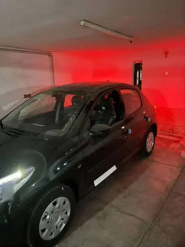 ۲۰۷ صفرکیلومتر|خودرو سواری و وانت|شیراز, شهرک گلستان|دیوار