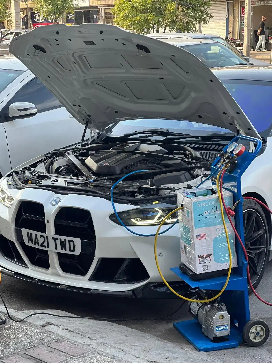 تعمیر ایسیو و خدمات تخصصی کیلومتر و برق|خدمات موتور و ماشین|شیراز, یخ سازی|دیوار