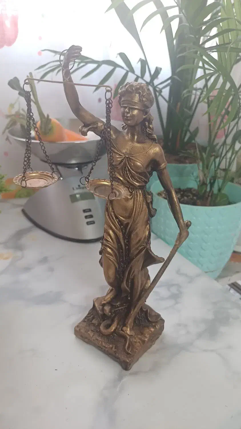 مجسمه عدالت|مجسمه، تندیس، ماکت|تهران, ائمه اطهار|دیوار