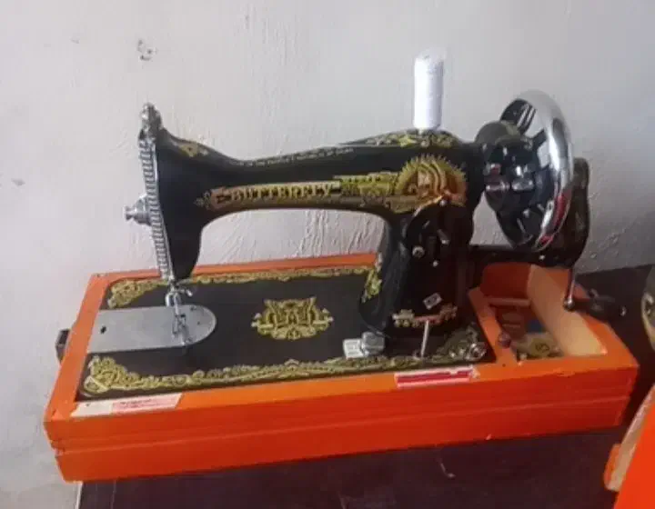 چرخ خیاطی|چرخ خیاطی و ریسندگی|لاهیجان, بازکیاگوراب|دیوار