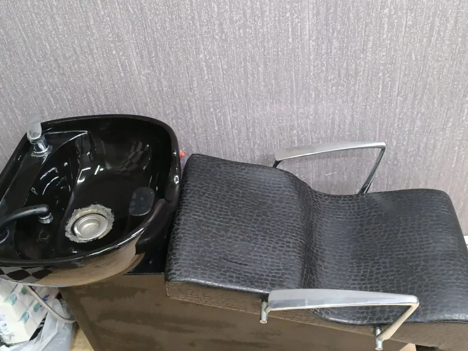 یک عدد سرشور آرایشگاهی راحتی ب ضمانت سالمی|آرایشگاه و سالن‌های زیبایی|پاکدشت, پاکدشت (مامازند)|دیوار