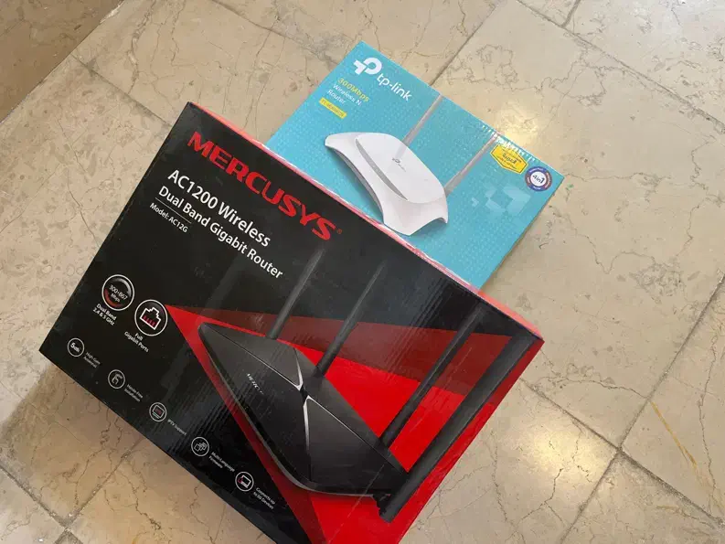 تجهیزات اینترنت رادیو (دو سری کامل) با قیمت توافقی|مودم و تجهیزات شبکه|کرمان, |دیوار