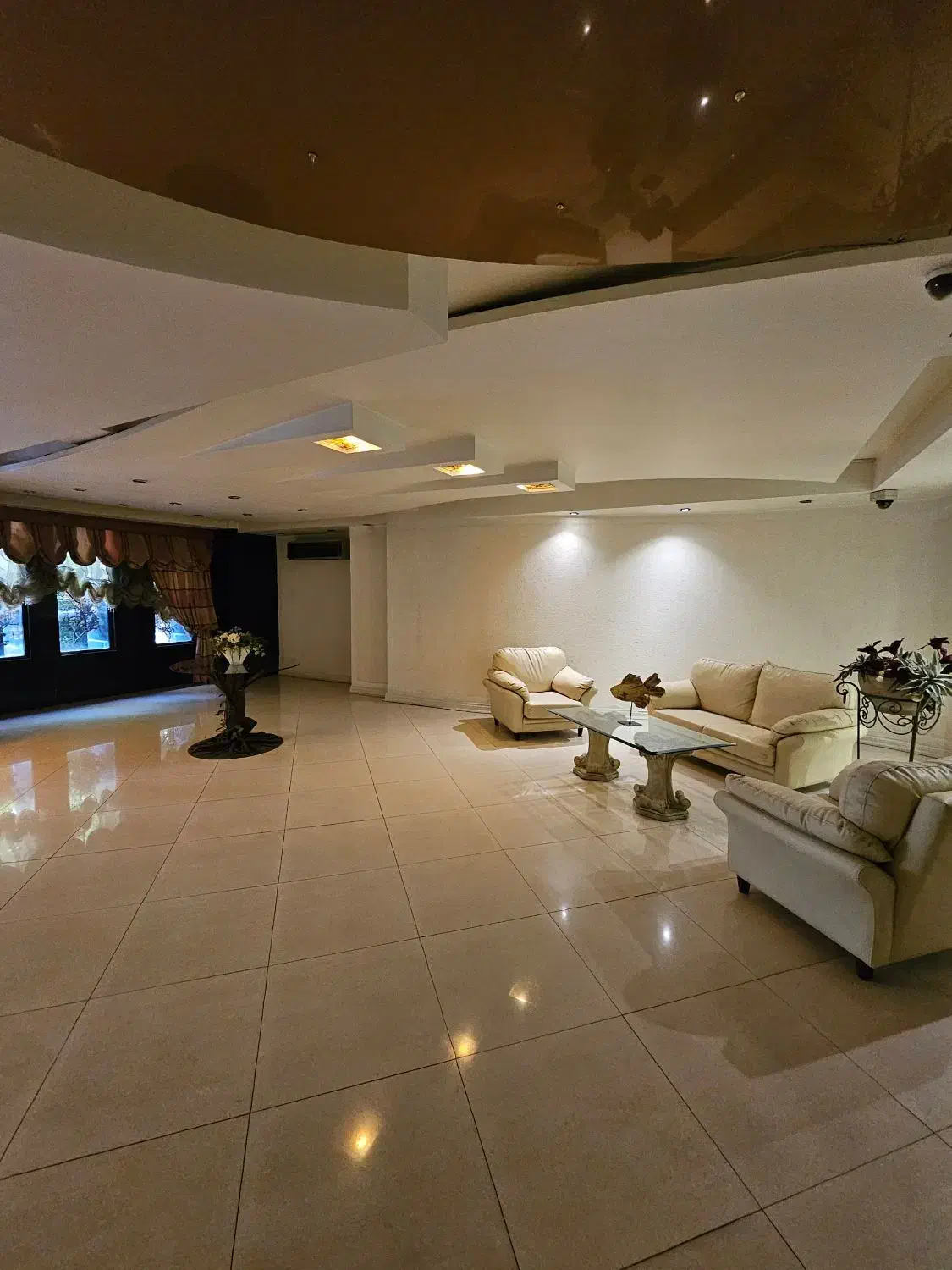 فرشته چناران ۱۵۵متر۳خواب/بازسازی شده