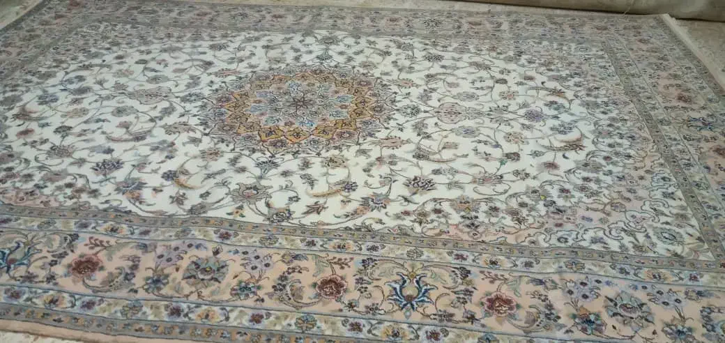 قالی 9 متری دست بافت نایینی نو|فرش|نجف‌آباد, امیرآباد|دیوار