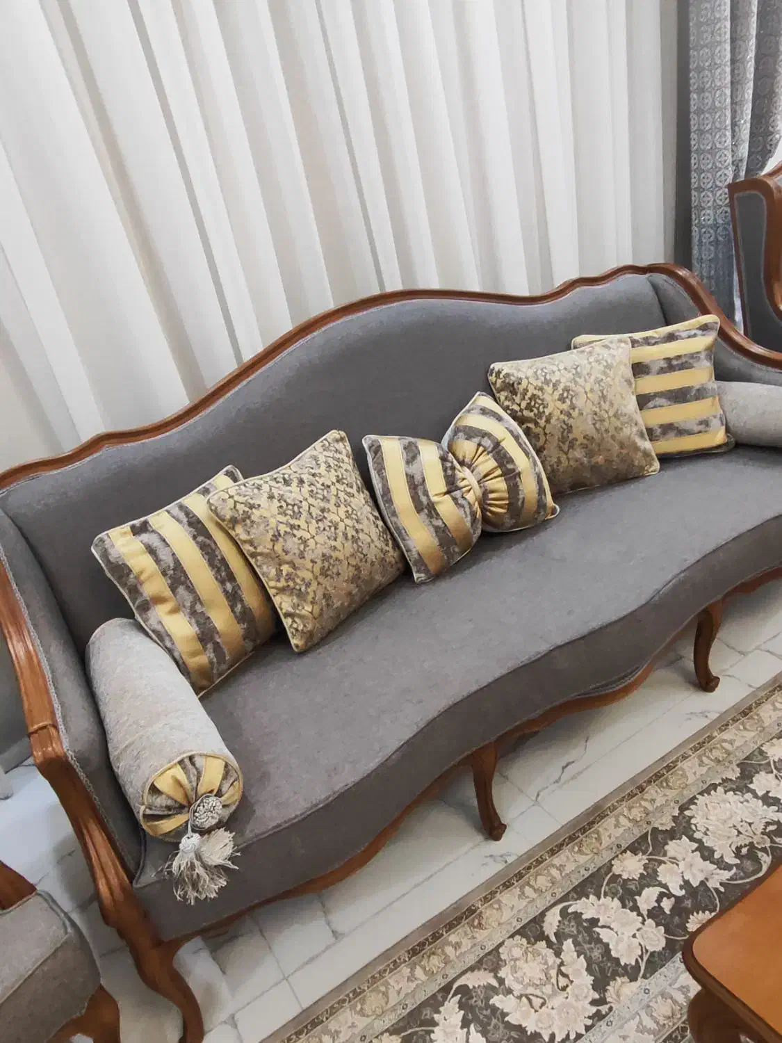 بالشتک مبل|رختخواب، بالش، پتو|مشهد, حسین‌آباد|دیوار