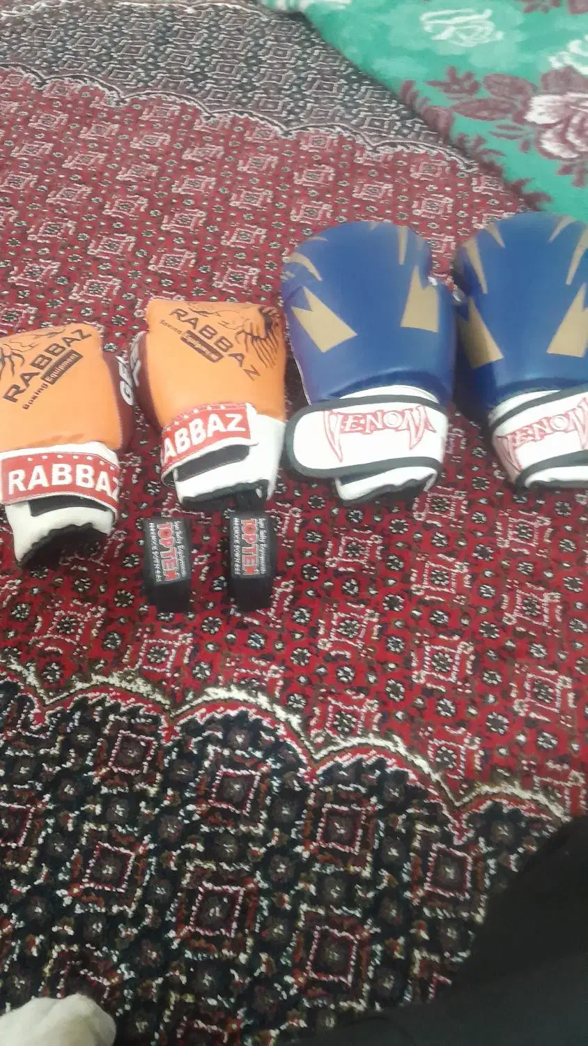 دستکش بوکس|تجهیزات ورزشی|میاندوآب, |دیوار