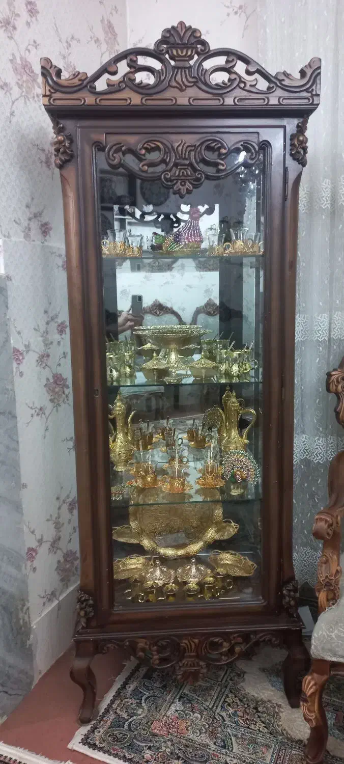 بوفه چوب گردو|بوفه، ویترین، کنسول|کرج, کرج نو|دیوار