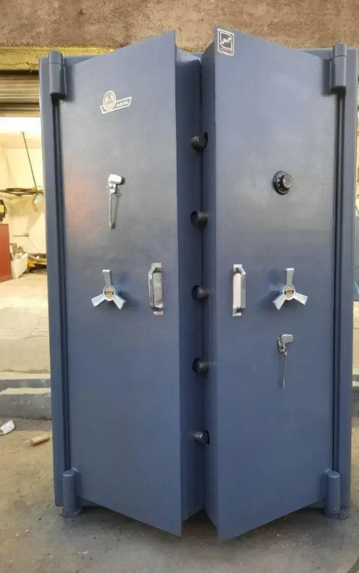 مرکز فروش گاوصندوق کاوه طلافروشی بانکی اسلحه 2000S|ابزارآلات|خرمآباد, |دیوار