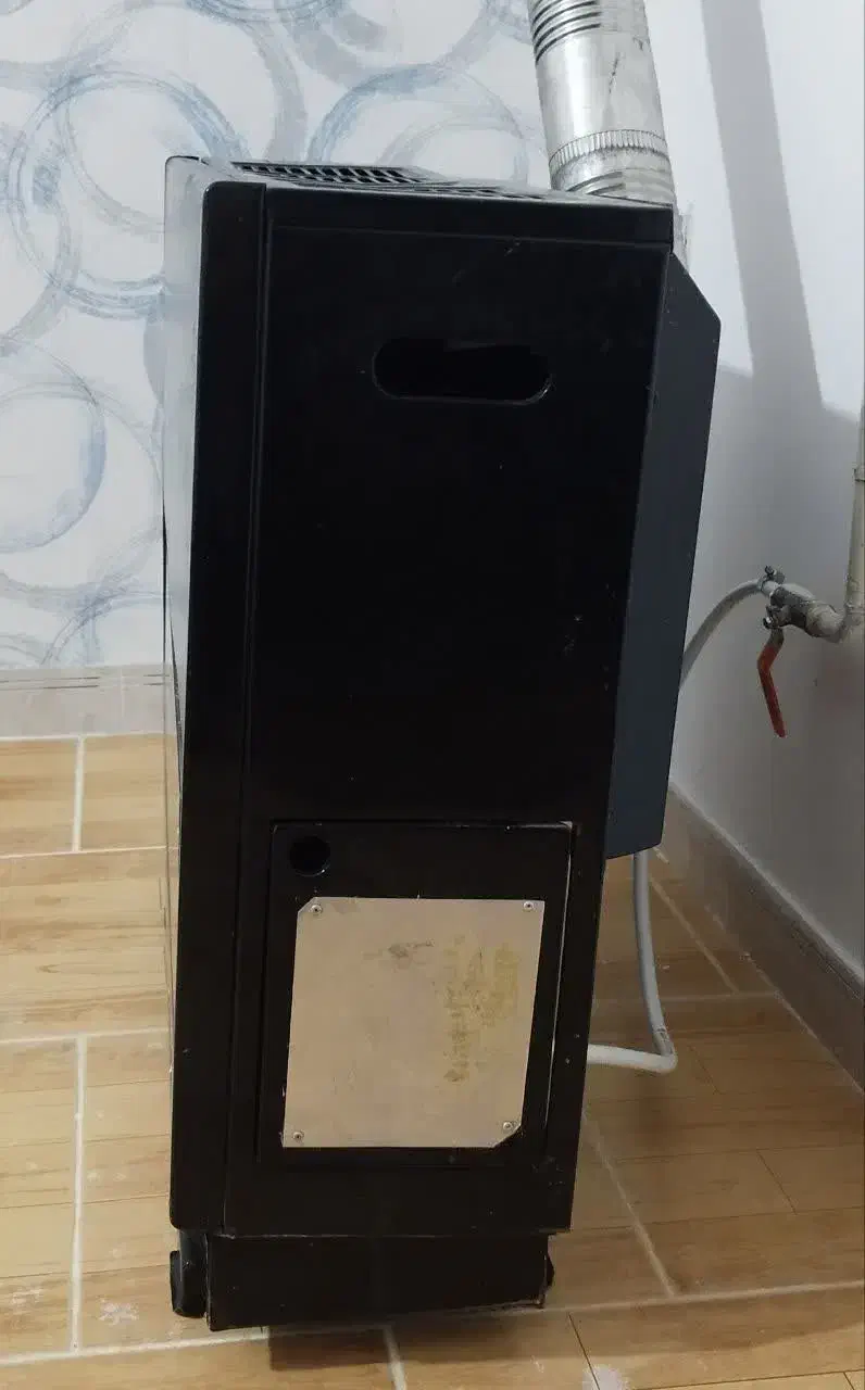 بخاری گازی سالم در حد نو|بخاری، هیتر، شومینه|قروه, |دیوار