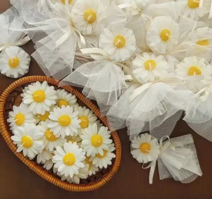 شمع گل بابونه  گیفت بابونه|صنایع دستی و سایر لوازم تزئینی|شیراز, شهرک بهار|دیوار