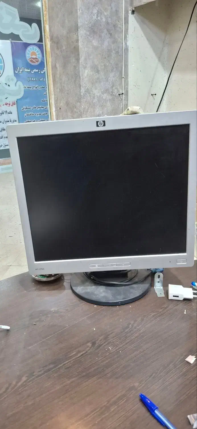 فروش مانیتور  ۱۷ اینچ (HP L1706) - سالم و با کیفیت|قطعات و لوازم جانبی رایانه|پردیس, فاز ۱|دیوار