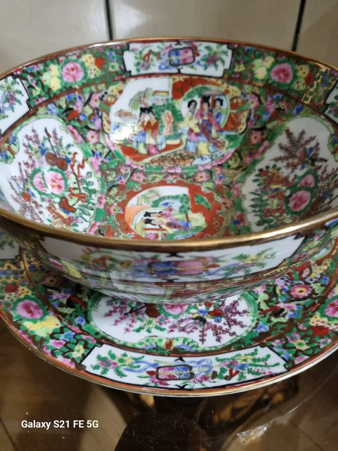 چینی مرغی طلاکوب|ظروف سرو و پذیرایی|اصفهان, باغ دریاچه|دیوار