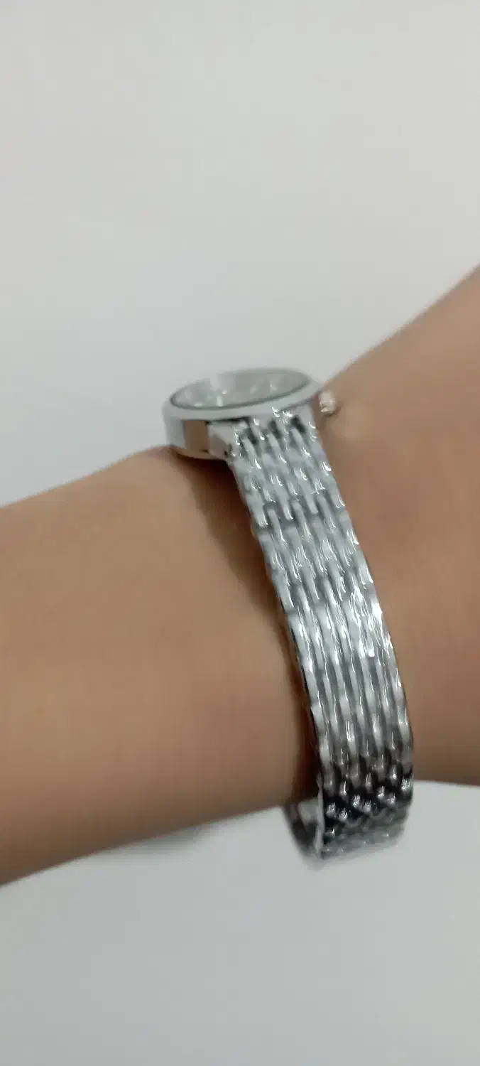 ساعت نقره ای|ساعت|قدس, شهر‌قدس|دیوار