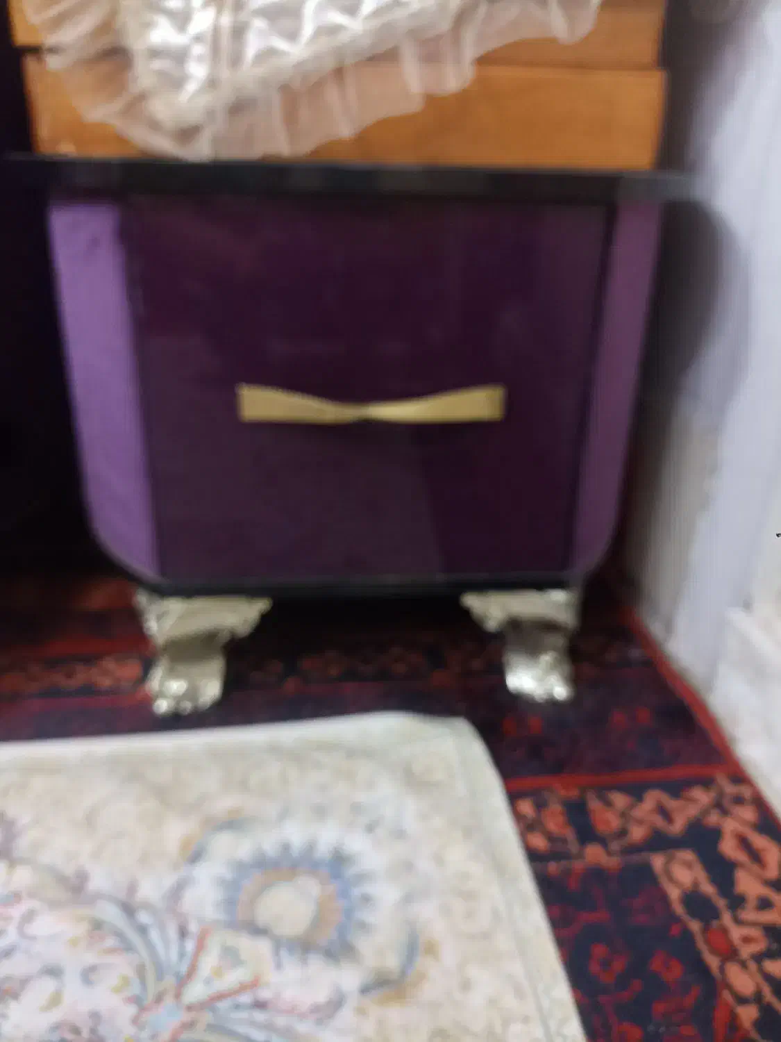 تخت خواب به همراه میز کنسول و صندلی|تخت و سرویس خواب|تهران, سازمان آب|دیوار