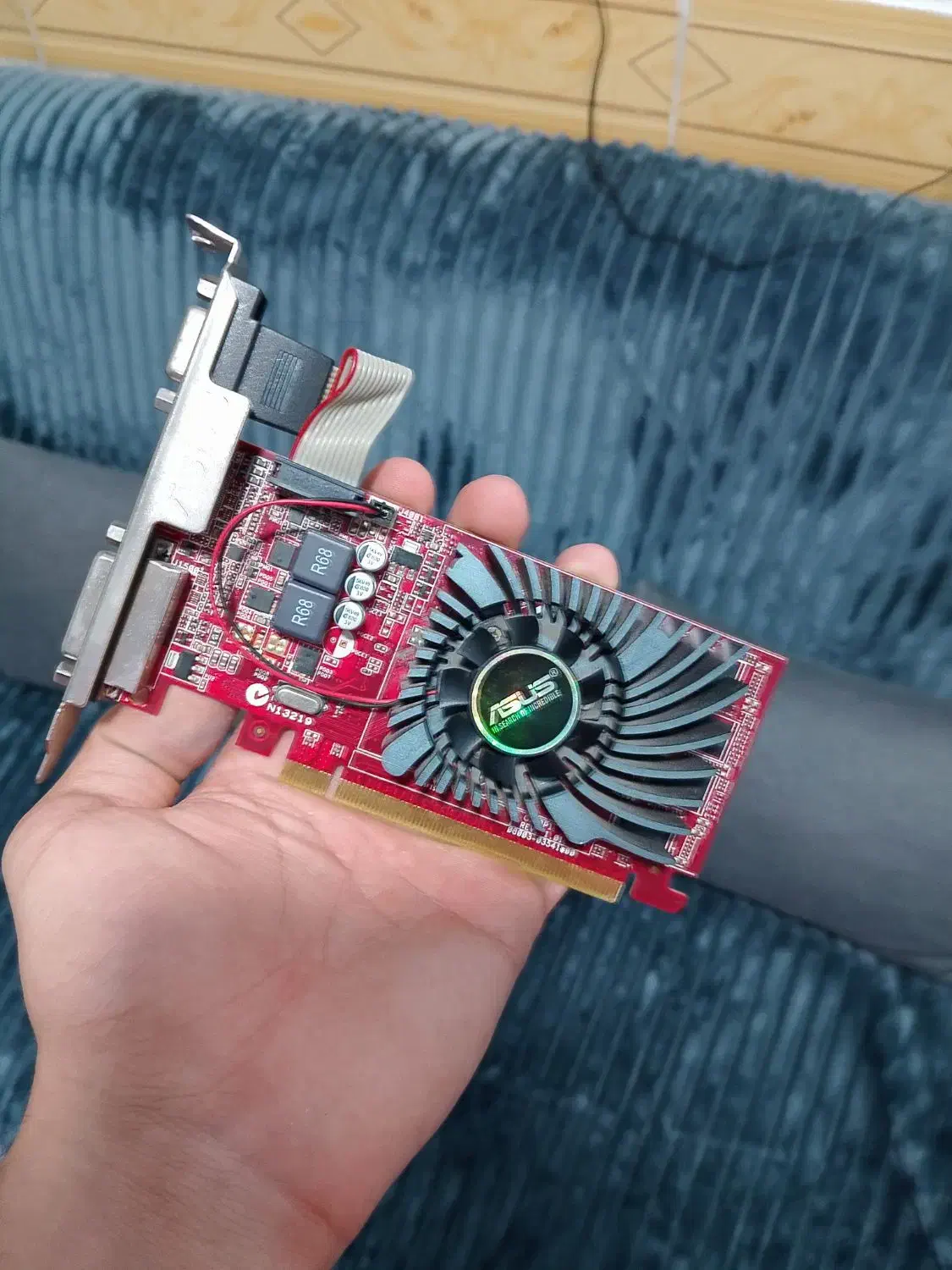 گرافیک R7 240 AMD 2G|قطعات و لوازم جانبی رایانه|نسیم‌شهر, |دیوار