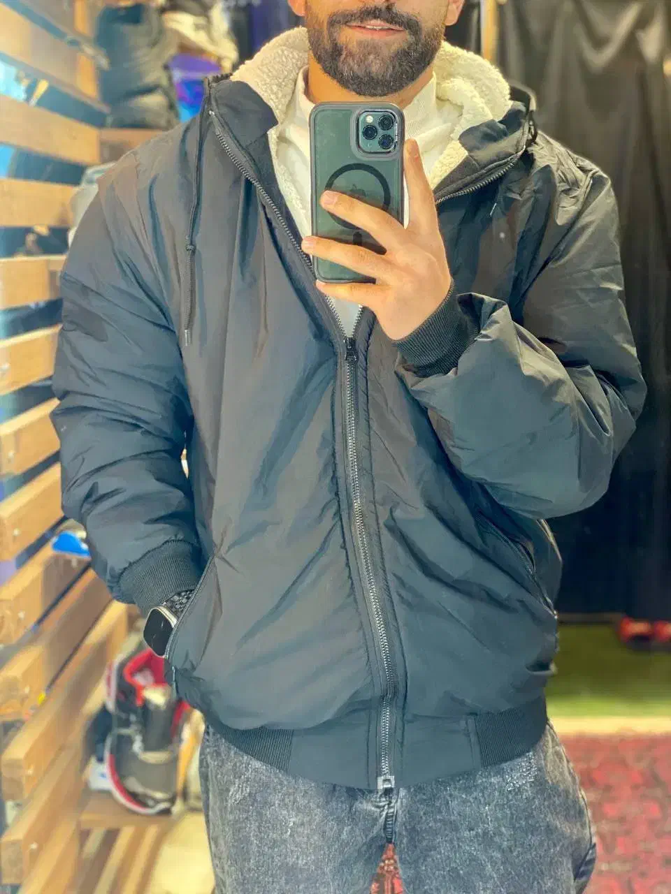 پافر و سویشرت خز|لباس|ساری, |دیوار