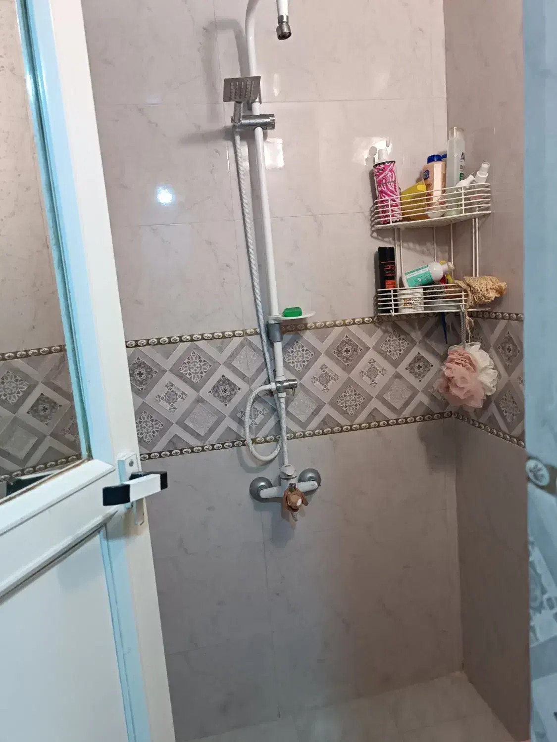 فروش آپارتمان طبقه اول فلکه جهاد شهرک فرهنگیان|فروش آپارتمان|رشت, رشتیان|دیوار