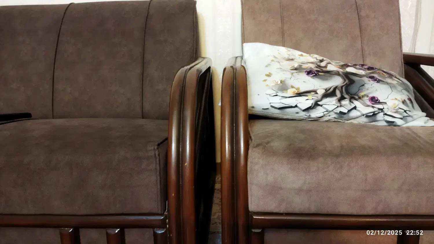 مبل راحتی دست ساز چوب راش|مبلمان خانگی و میز عسلی|فولادشهر, B5|دیوار