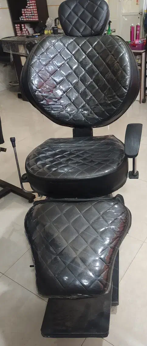 صندلی اصلاح|آرایشگاه و سالن‌های زیبایی|قزوین, |دیوار