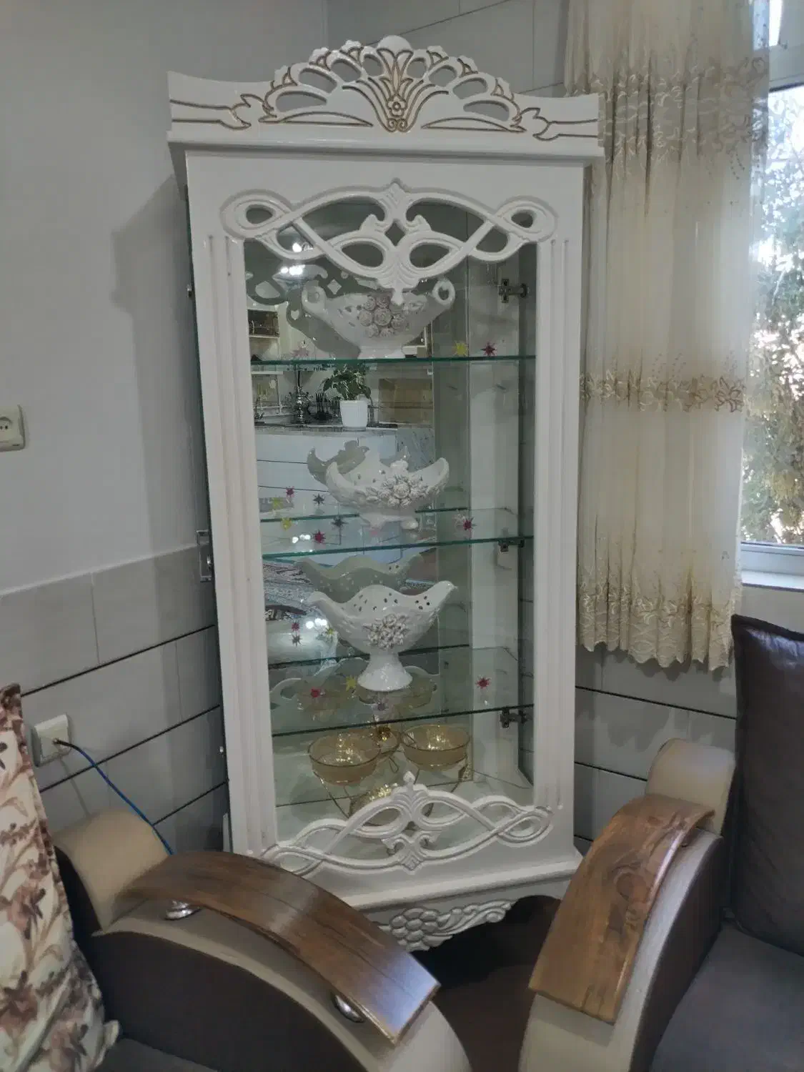 ویترین بلند|بوفه، ویترین، کنسول|فریدونشهر, |دیوار