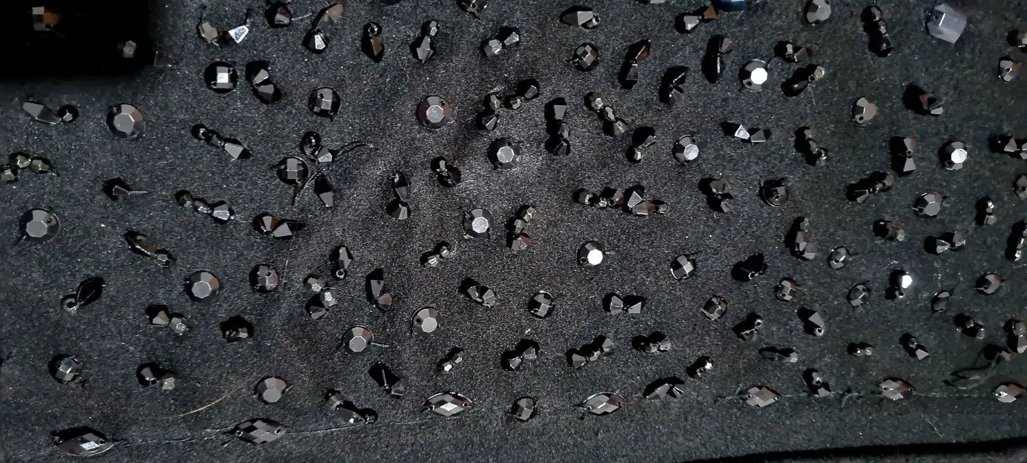 شنل مجلسی|لباس|کرمانشاه, |دیوار