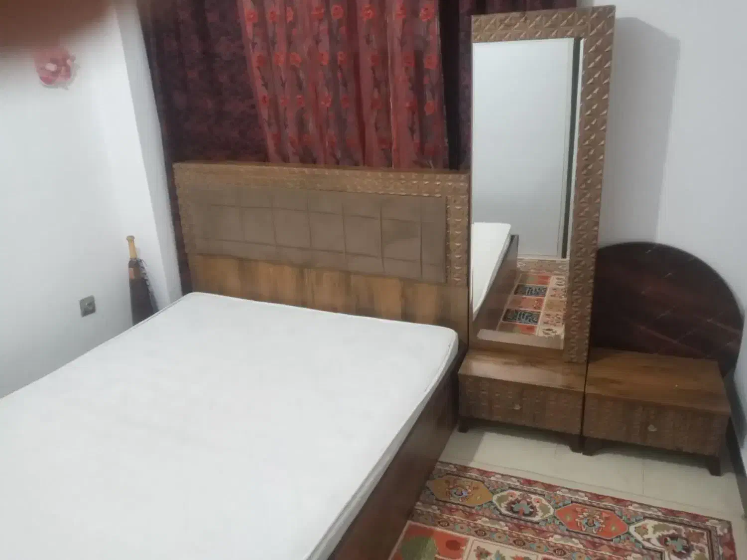 تخت خواب دونفره|تخت و سرویس خواب|قم, نیروگاه|دیوار