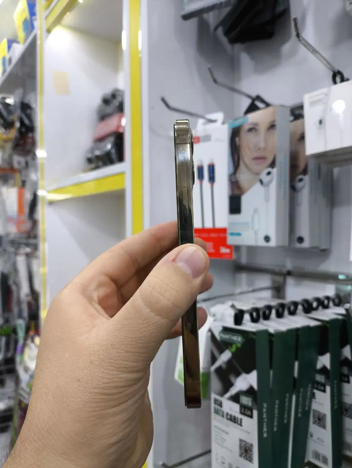 آیفون ۱۲پرو در حد صفر|موبایل|سعدآباد, |دیوار