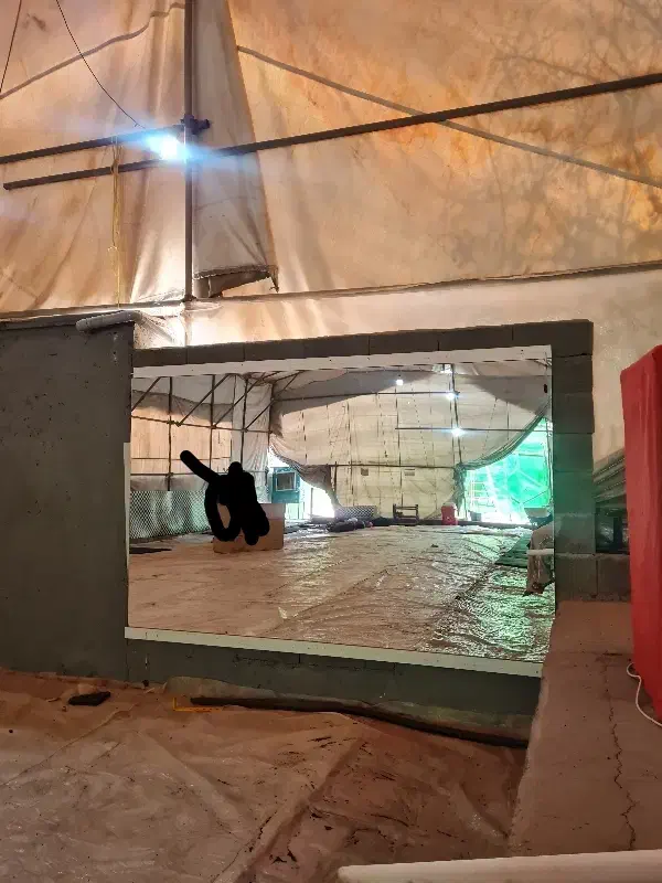 آینه ی بزرگ|آینه|اصفهان, مرداویج|دیوار