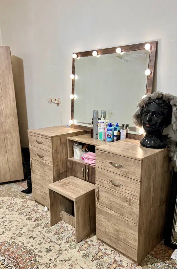 سرویس خواب دو نفره|تخت و سرویس خواب|قائن, |دیوار