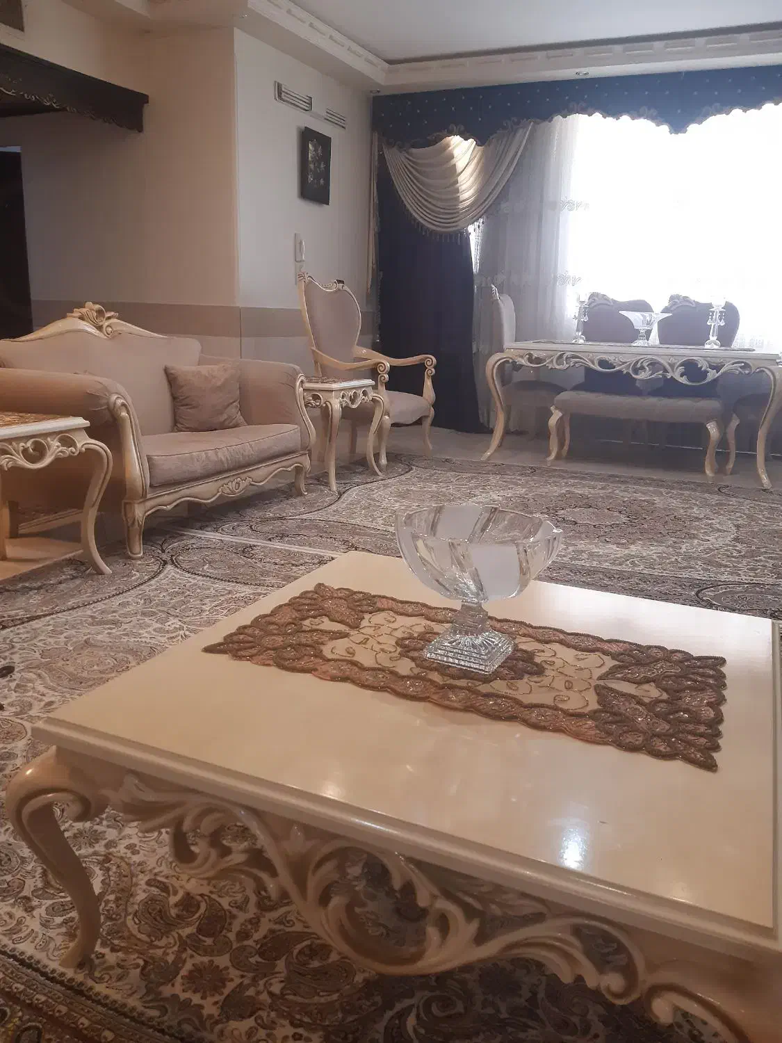 فروش فوری مبلمان به همراه میز ناهار خوری|مبلمان خانگی و میز عسلی|شاهینشهر, حافظ جنوبی|دیوار