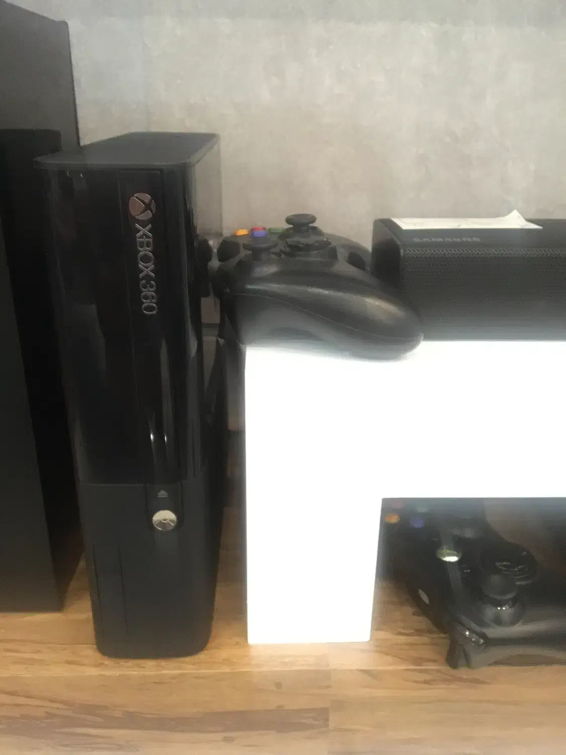 Xbox 360 سوپر اسلیم|کنسول، بازی ویدئویی و آنلاین|شیراز, عفیف‌آباد|دیوار