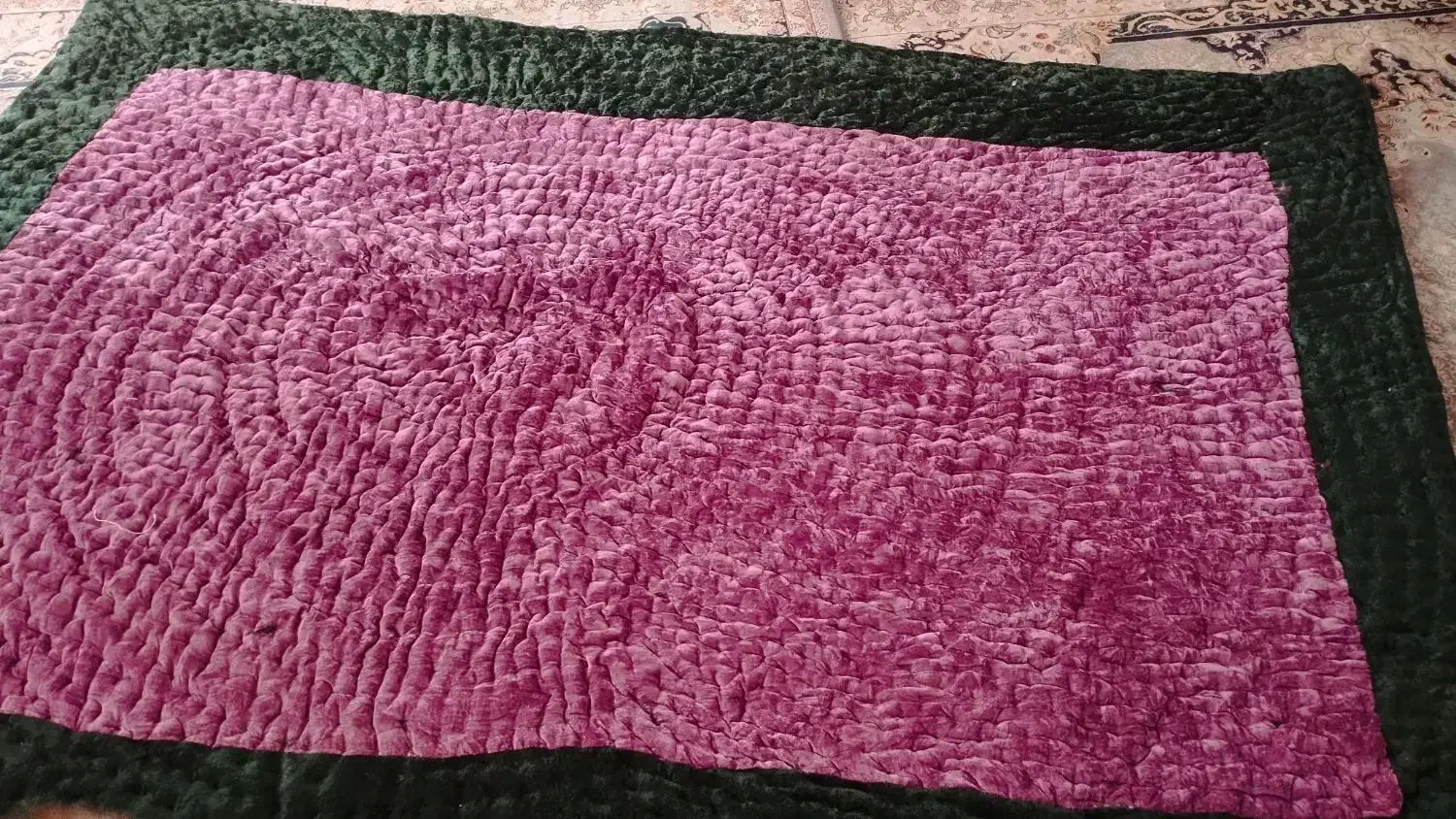 لحاف|رختخواب، بالش، پتو|زاهدان, |دیوار