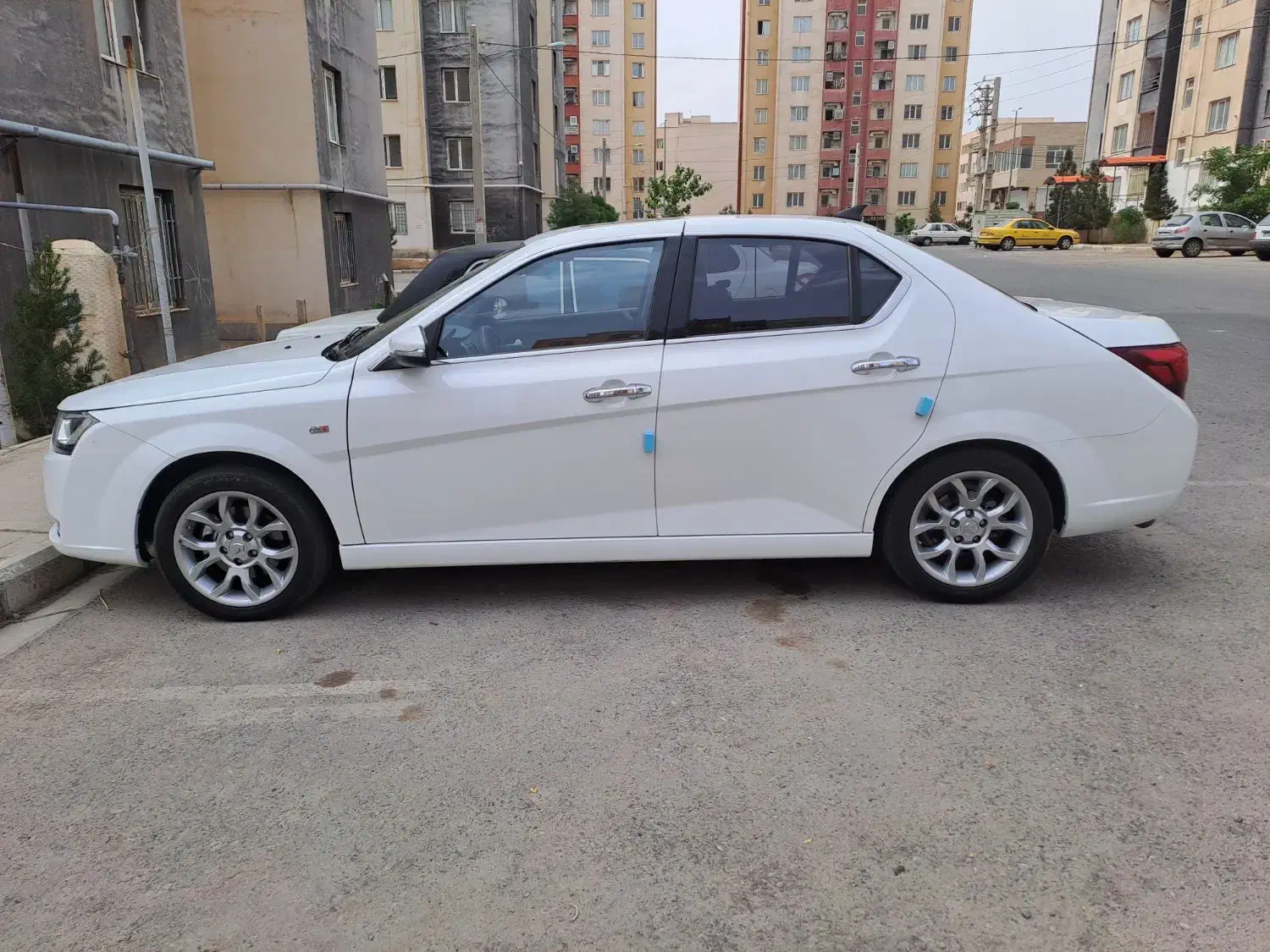 دنا پلاس توربو اتومات ۸۵گانه فول آپشن|خودرو سواری و وانت|پرند, فاز ۶|دیوار