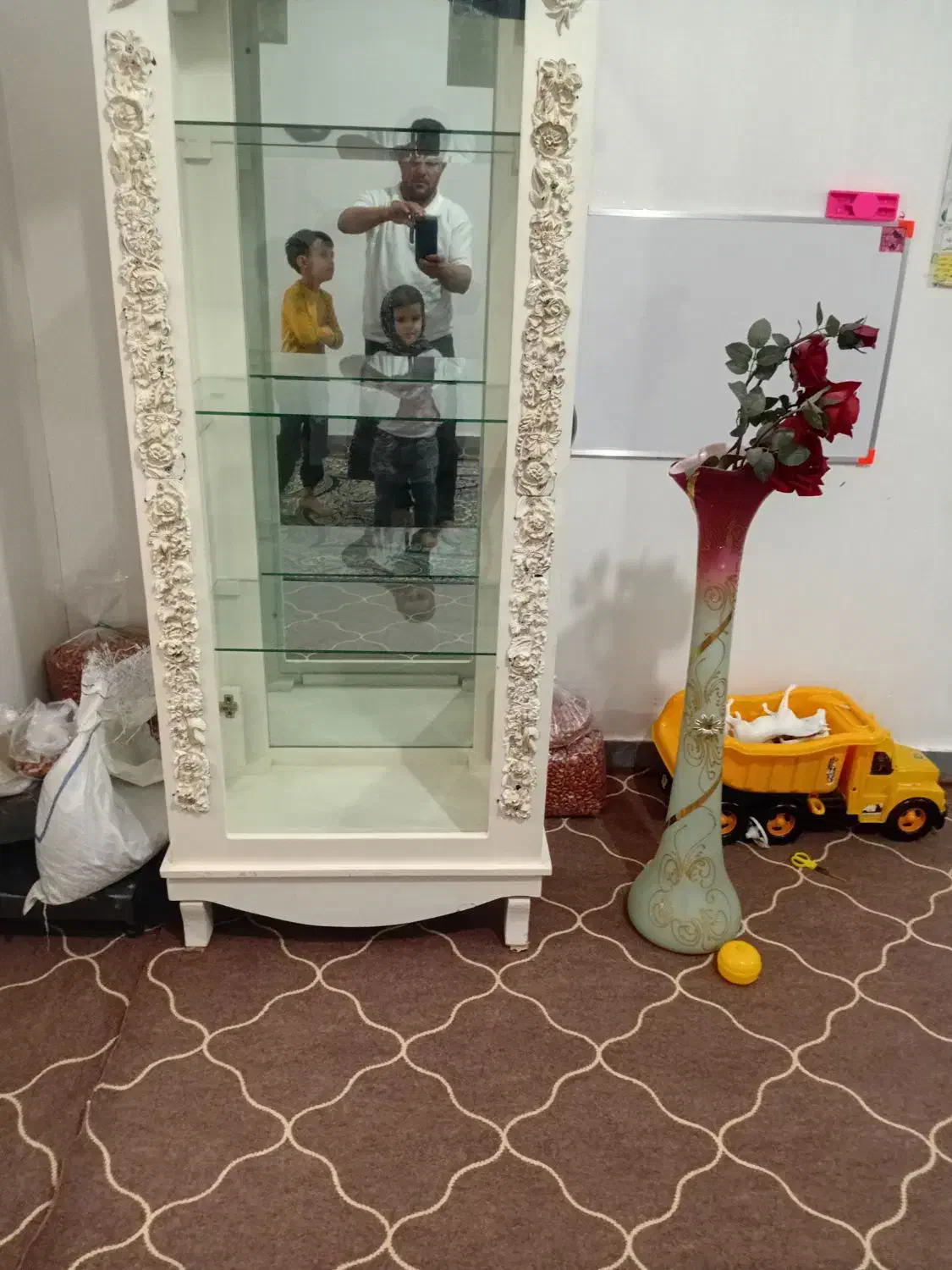 یک عدد بوفه  سالم|بوفه، ویترین، کنسول|پارس‌آباد, |دیوار