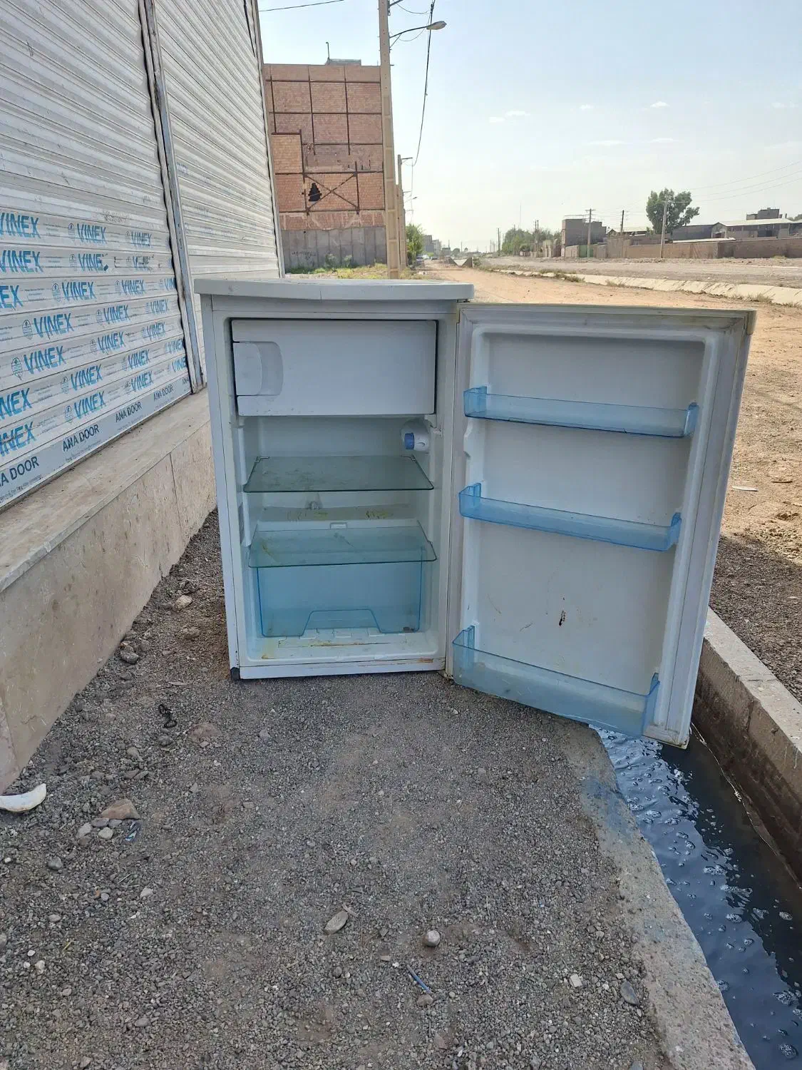 تعدادی یخچال فریزر مینی سلامت تمیز فروشی|یخچال و فریزر|پاکدشت, حصار امیر|دیوار