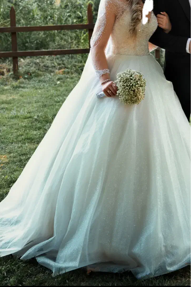 لباس عروس جواهر دوزی|لباس|رودهن, |دیوار