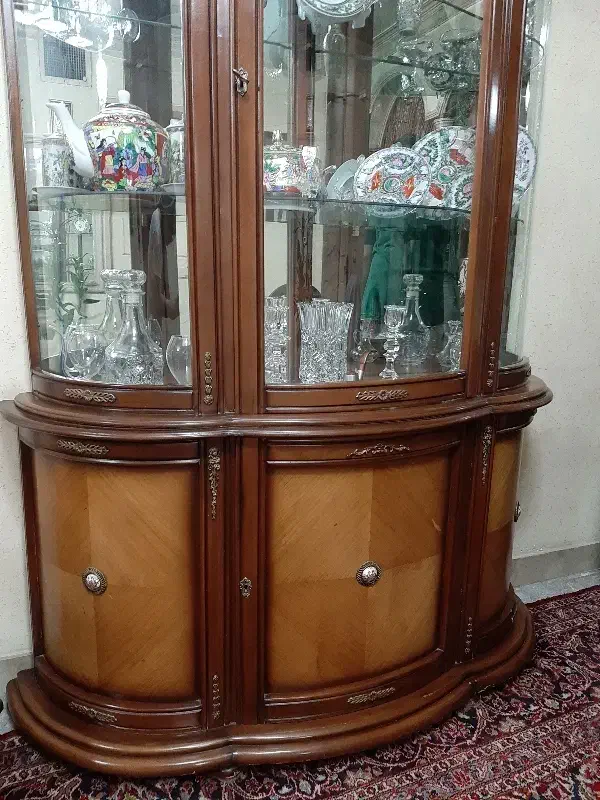 ویترین ...بوفه چوب راش|بوفه، ویترین، کنسول|تهران, نارمک جنوبی|دیوار