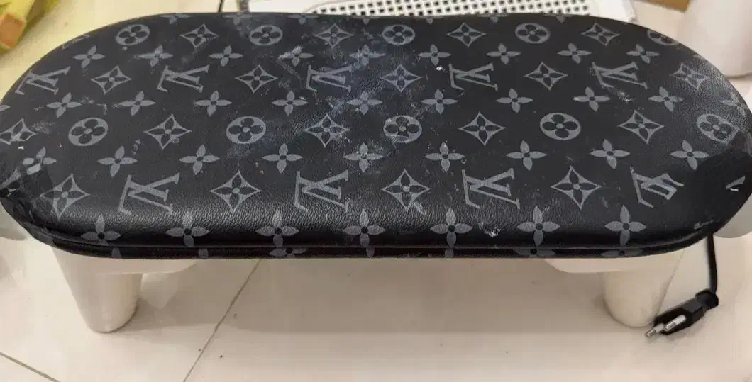 وسایل کاشت ناخن|آرایشگاه و سالنهای زیبایی|مشهد, چهارچشمه|دیوار