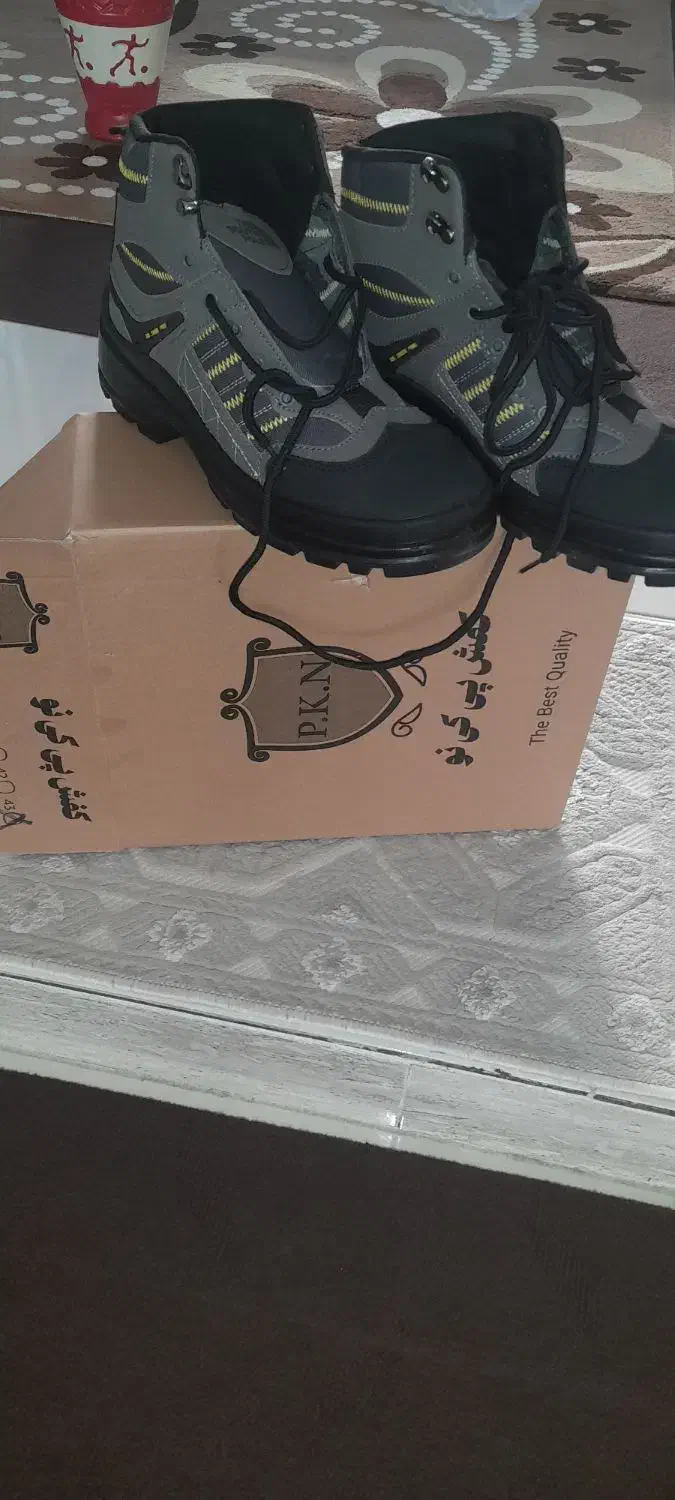 کفش کوهنوردی پی کی نو|کوهنوردی و کمپینگ|سنقر, |دیوار