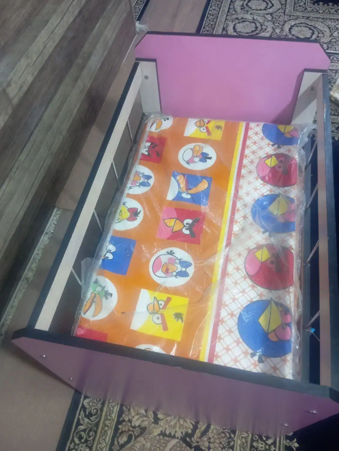 تخت گهواره ای کودک|اسباب و اثاث بچه|اصفهان, عمان سامانی|دیوار