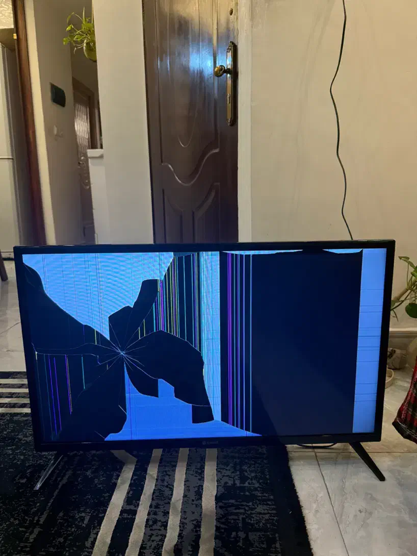 تلویزیون اسنوا ۳۲اینچ|تلویزیون و پروژکتور|رشت, گلسار|دیوار