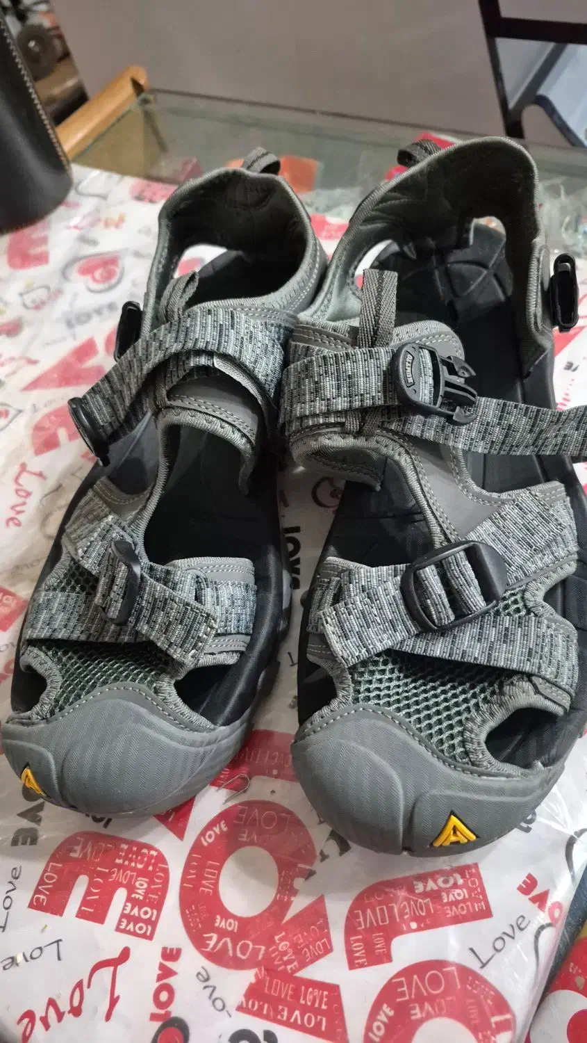 صندل HUMTTO|کیف، کفش، کمربند|اردبیل, |دیوار