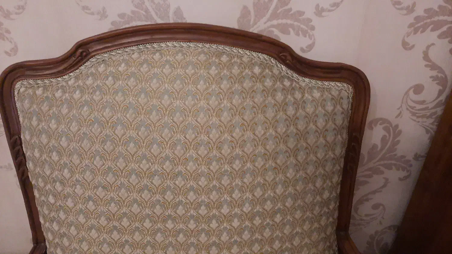 مبل لیون 7 نفره به همراه سرویس غذاخوری 8 نفره-|مبلمان خانگی و میز عسلی|تهران, نیلوفر|دیوار