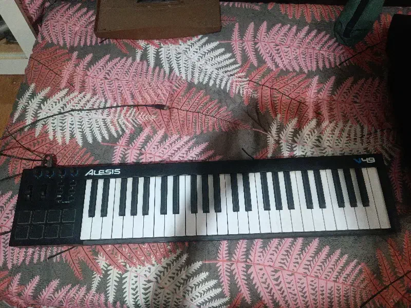 میدی کنترلر Alesis V49|پیانو، کیبورد، آکاردئون|خرم‌آباد (تنکابن), |دیوار