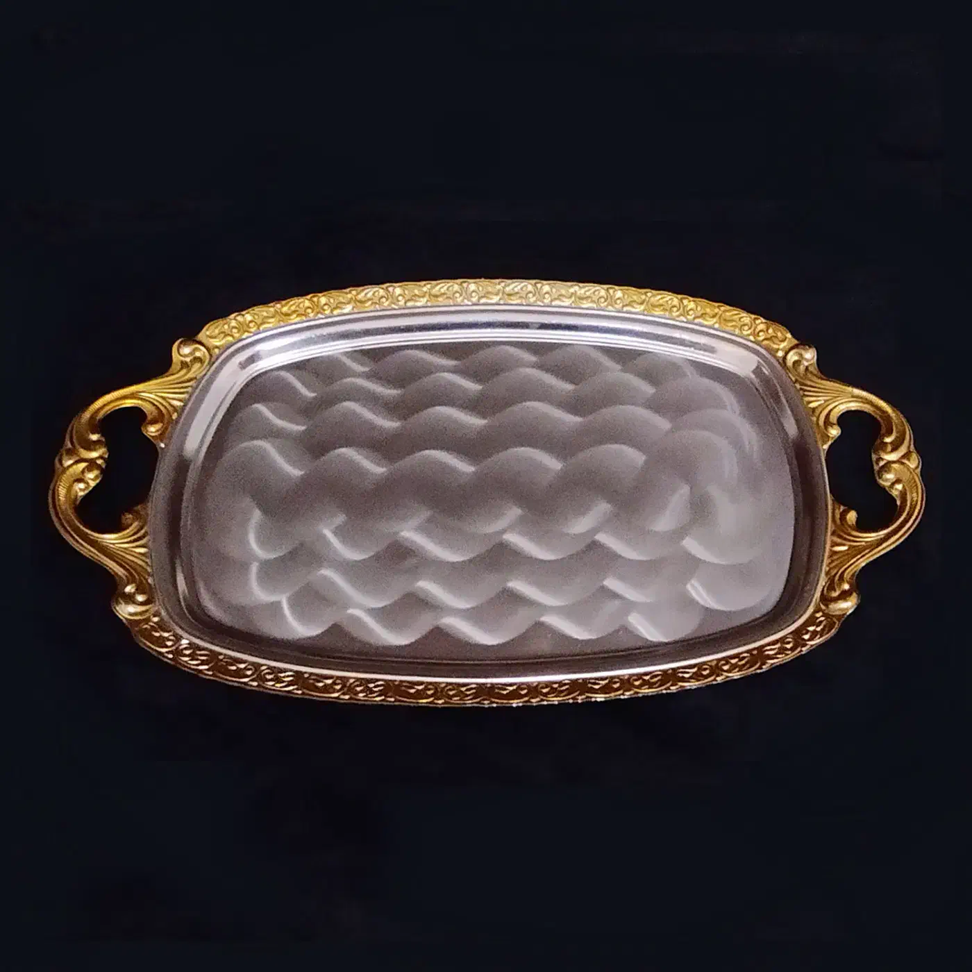 سینی فلزی سنگین بزرگ ۲۴ استکان|ظروف سرو و پذیرایی|کرمانشاه, |دیوار