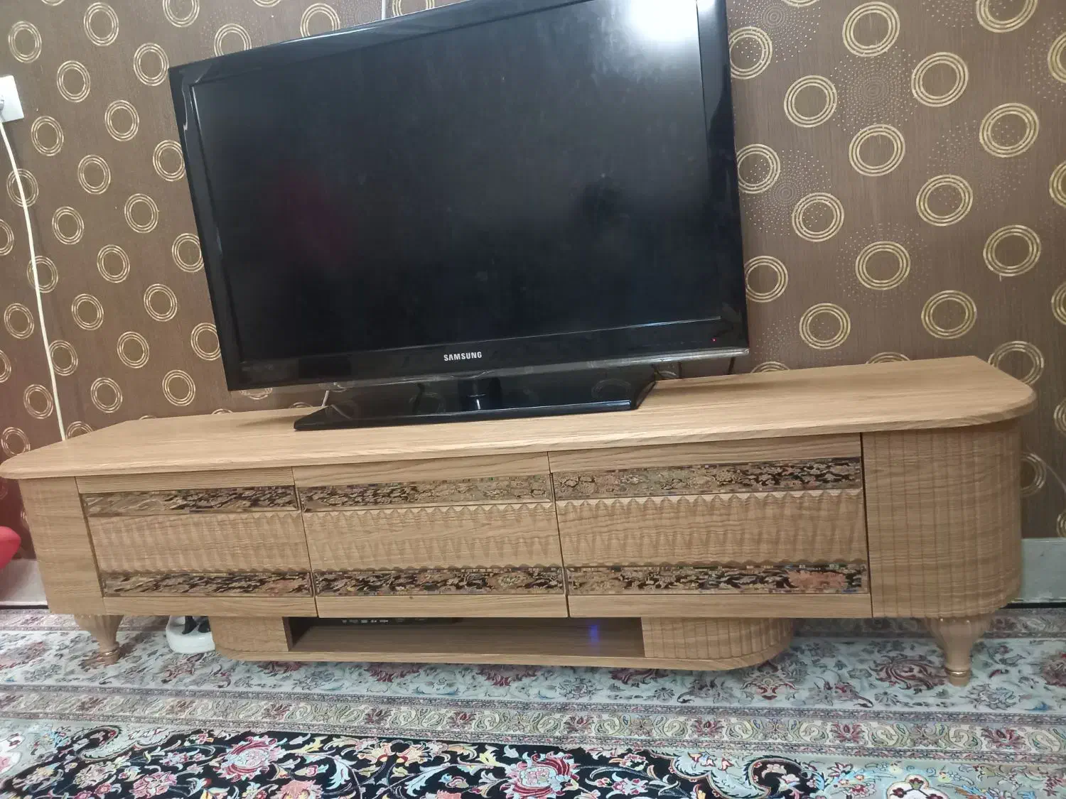 کنسول. میز تلویزیونی. میز وسط|بوفه، ویترین، کنسول|ساری, |دیوار