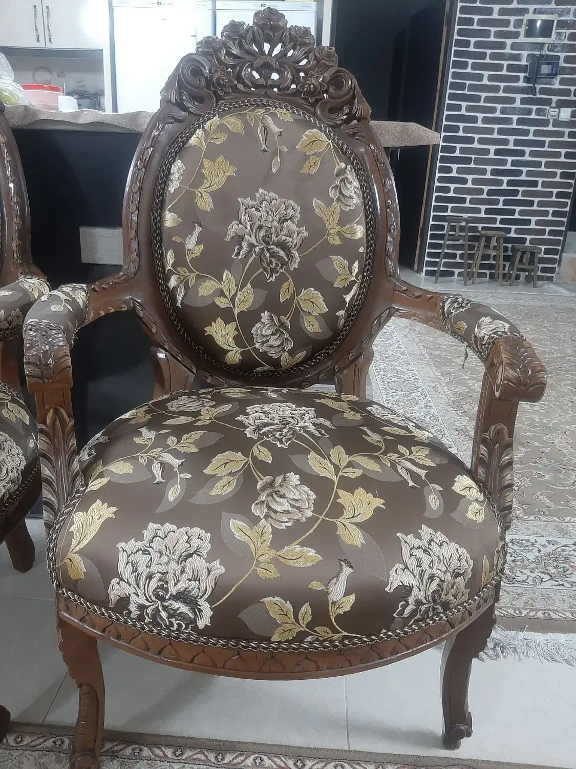 استیل سلطنتی ۹ نفره چوب گردو روکوبی جدید|مبلمان خانگی و میز عسلی|برخوار, |دیوار