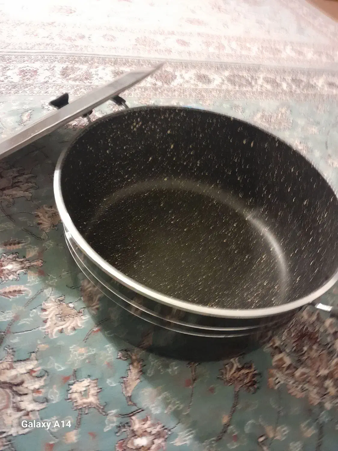 قابلمه بزرگ|ظروف پخت‌وپز|کرمانشاه, |دیوار