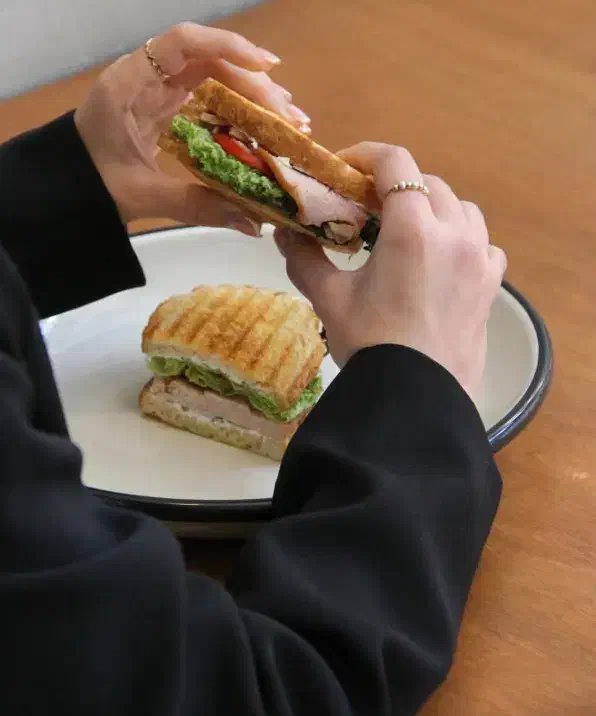 همکاری در آشپزخانه کافه رترو|استخدام خدمات فروشگاه و رستوران|بندرعباس, |دیوار