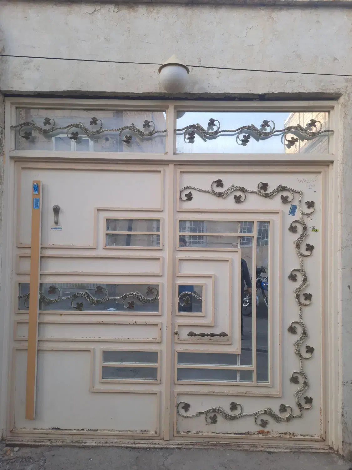 درب فروشی|مصالح و تجهیزات ساختمان|خوی, |دیوار